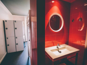 AMISTAT Island Hostel Ibiza - ALBERGUE JUVENIL