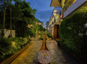 Les Bambous Luxury Hotel