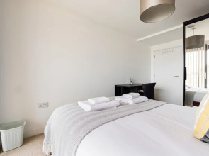 2 Bed Apartment in Shoreditch