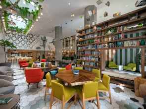 The Wayfarer Downtown LA, Tapestry Collection by Hilton