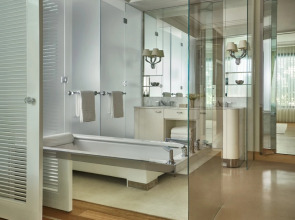 Отель Grand-Hôtel du Cap-Ferrat, A Four Seasons