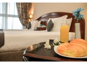 Cherry Maryski Hotel