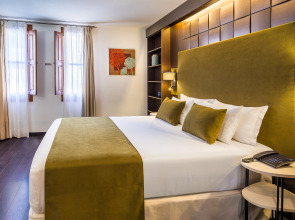 Occidental Pueblo Acantilado