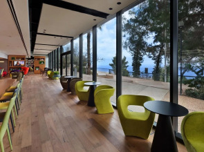 Bay View Haifa Hotel