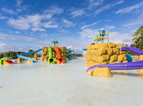 Grand Palladium Lady Hamilton Resort & Spa All Inclusive