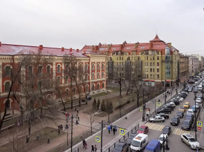 Friends Rooms on Vosstaniya