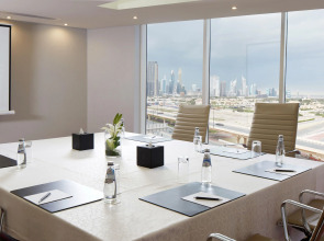 Отель Millennium Central Downtown