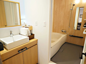 Santiago Guesthouse Hiroshima – Hostel