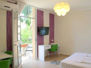 1926 Designed Apartments Hotel