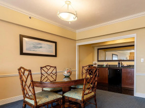 Lago Mar Beach Resort & Club