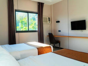 Vienna Hotel (Newly Renovated 2025)