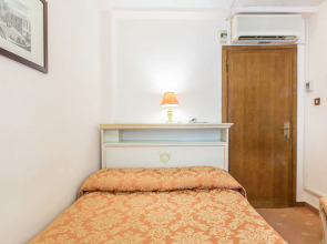 Hotel Ambassador Tre Rose