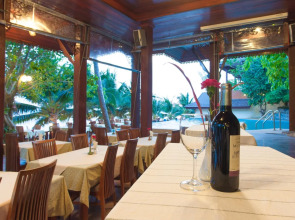 Haad Yao Bayview Resort & Spa