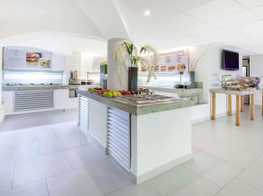 Отель Adhara Express