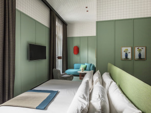 Отель Room Mate Giulia