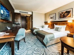 Airport Hotel Okecie