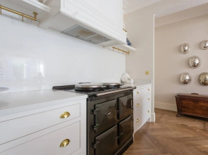 Brunswick Gardens II by Onefinestay