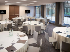 Отель Hilton Lake Como