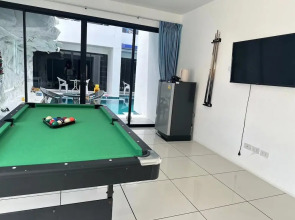 Mona Lisa pool villa