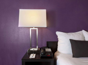 La Quinta Inn & Suites by Wyndham New York City Central Park