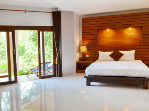 Lanta Intanin Resort