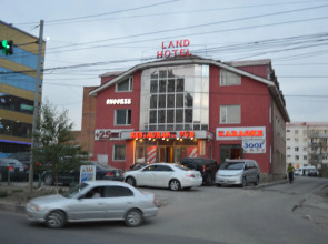 Land Hotel