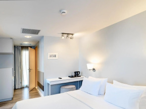 Phidias Piraeus Hotel