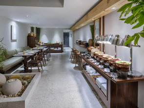 Silverland Min Hotel