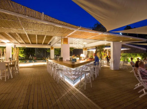 Akrotiri Beach Resort Hotel - Adults friendly