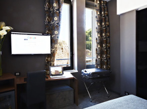 Отель The Building