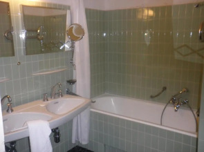 Hotel du Grand Lac Excelsior