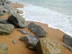 Merlin Plaza Apartments