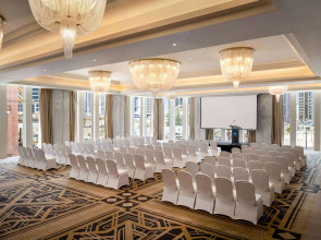 Wyndham Grand Doha West Bay Beach