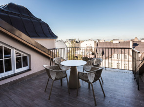 Отель Riga Lux Apartments – Skolas