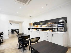 Airways Hotel London