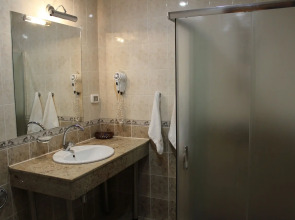 Holiday Village Diplomat - Gloria Palace