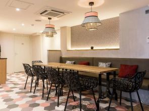 CADET Residence by Collection VESPER