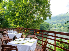 Home Phutoey River Kwai Hotspring & Nature Resort