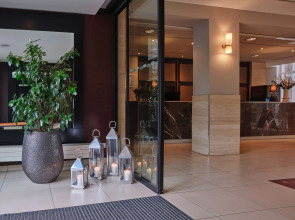 Adina Apartment Hotel Berlin CheckPoint Charlie