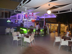 Rose Garden Apart Hotel