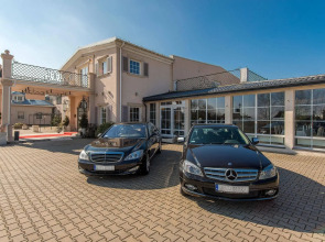 Riviera Resort Modlin Airport