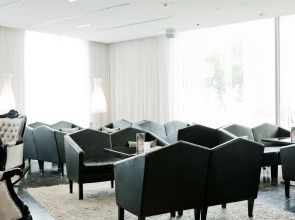 Отель Arcotel John F 