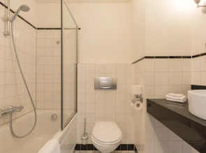 Leonardo Hotel IJmuiden Seaport Beach