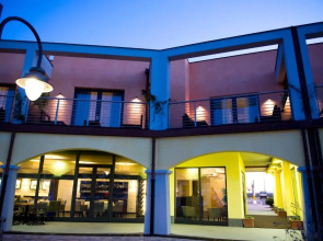 MarinaPlace Resort & Spa