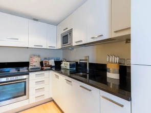 1 Bed Serviced Apartment near Blackfriars