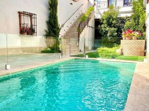 El Patio de los Jazmines "Boutique-House"