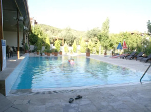 Dort Mevsim Hotel