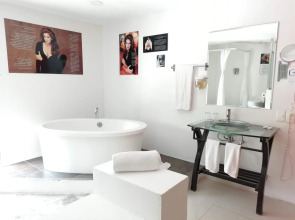 Mayafair Design Hotel