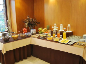 Отель RH Sorolla Centro