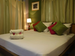 Plai & Herbs Suvarnbhumi Airport 